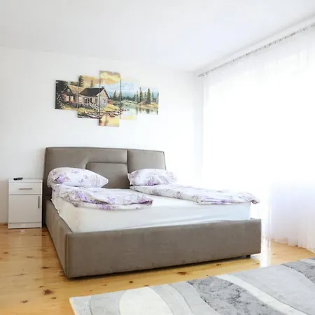 Stanic Apartment Sipovo